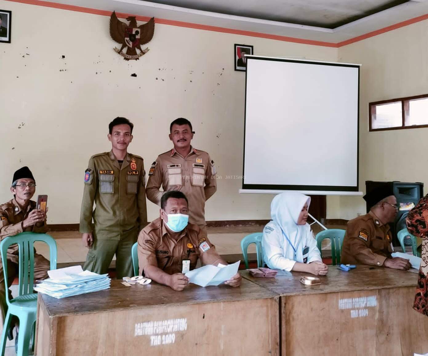 Pembagian BLT-DD Bulan 10-11 Kepada 160 KPM Di Desa Jatisari